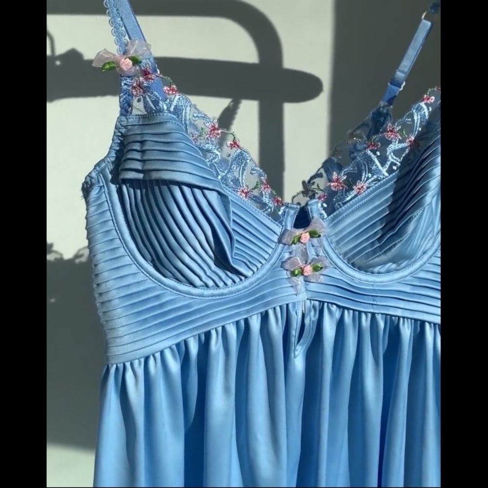 FOR LOVE & LEMONS Bell Bow Slip Dress - Picture 11 of 16